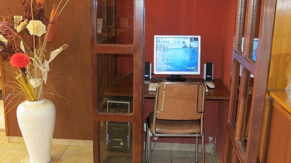 Hotel Arenales Villa Carlos Paz Eksteriør billede