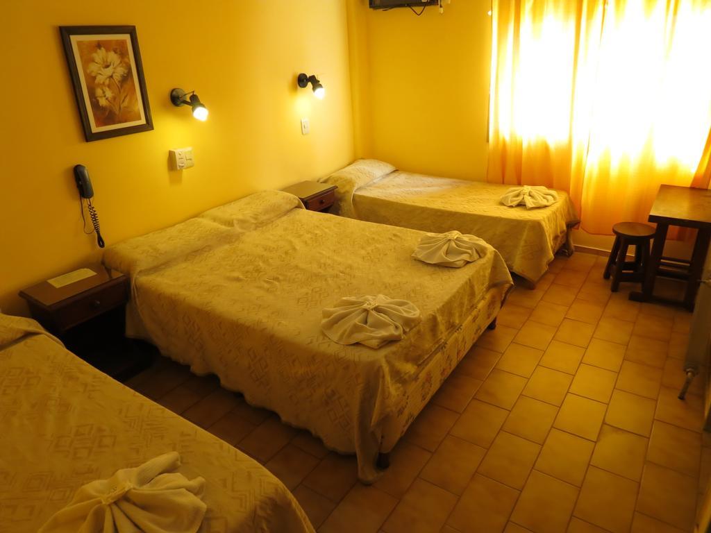 Hotel Arenales Villa Carlos Paz Værelse billede