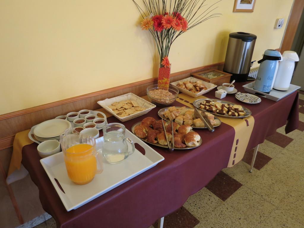 Hotel Arenales Villa Carlos Paz Eksteriør billede