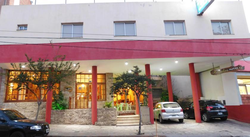 Hotel Arenales Villa Carlos Paz Eksteriør billede